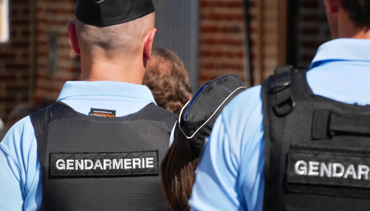 https://wips.plug.it/cips/notizie.virgilio.it/cms/2025/09/insegnante-accoltellata-francia-scuola-studente.jpg