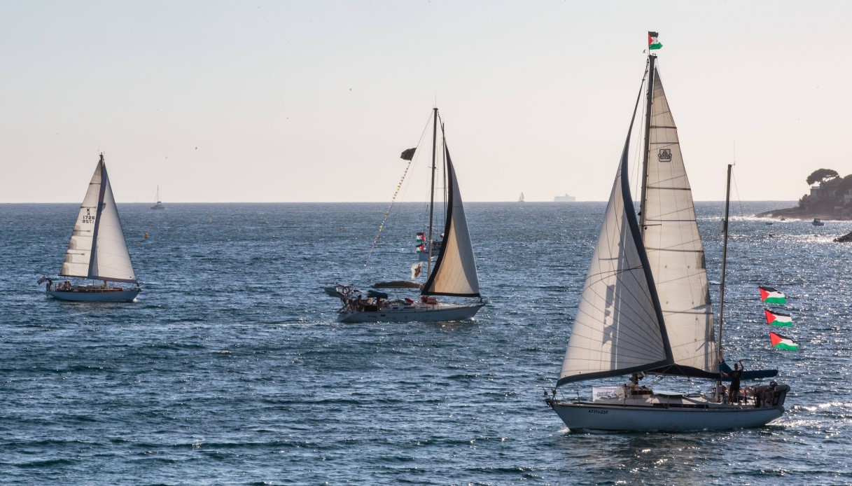 https://wips.plug.it/cips/notizie.virgilio.it/cms/2025/09/israele-gaza-city-flotilla.jpg