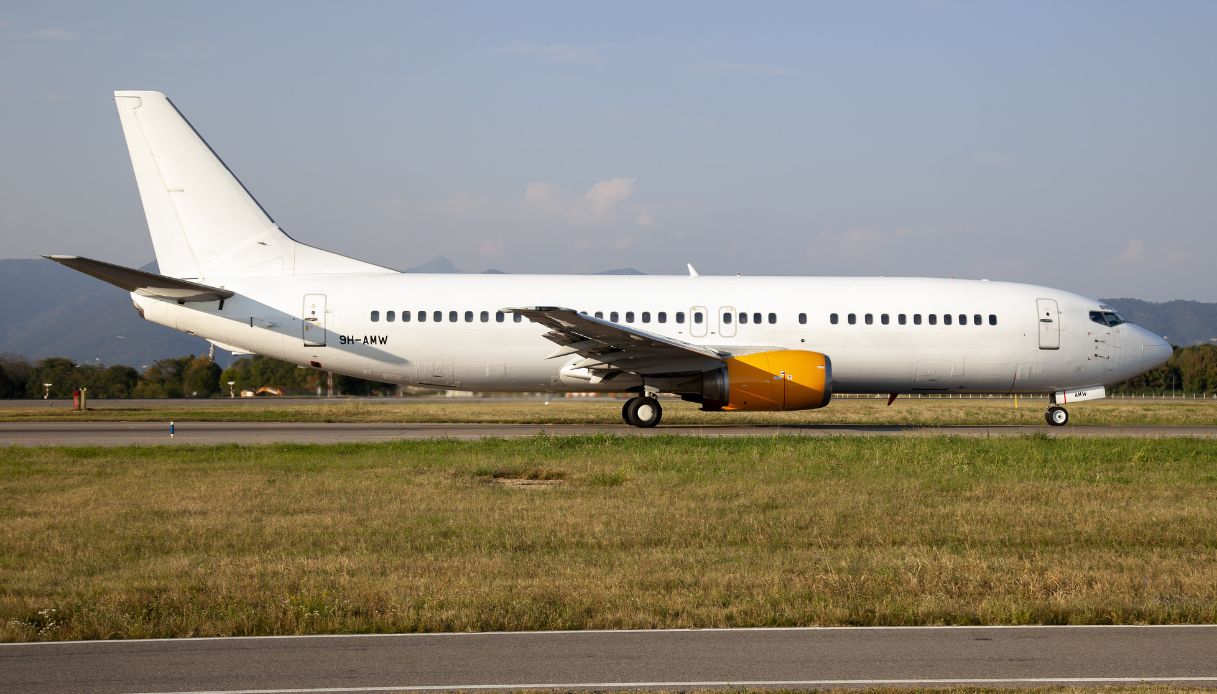 https://wips.plug.it/cips/notizie.virgilio.it/cms/2025/09/malpensa-atterraggio-d-emergenza.jpg