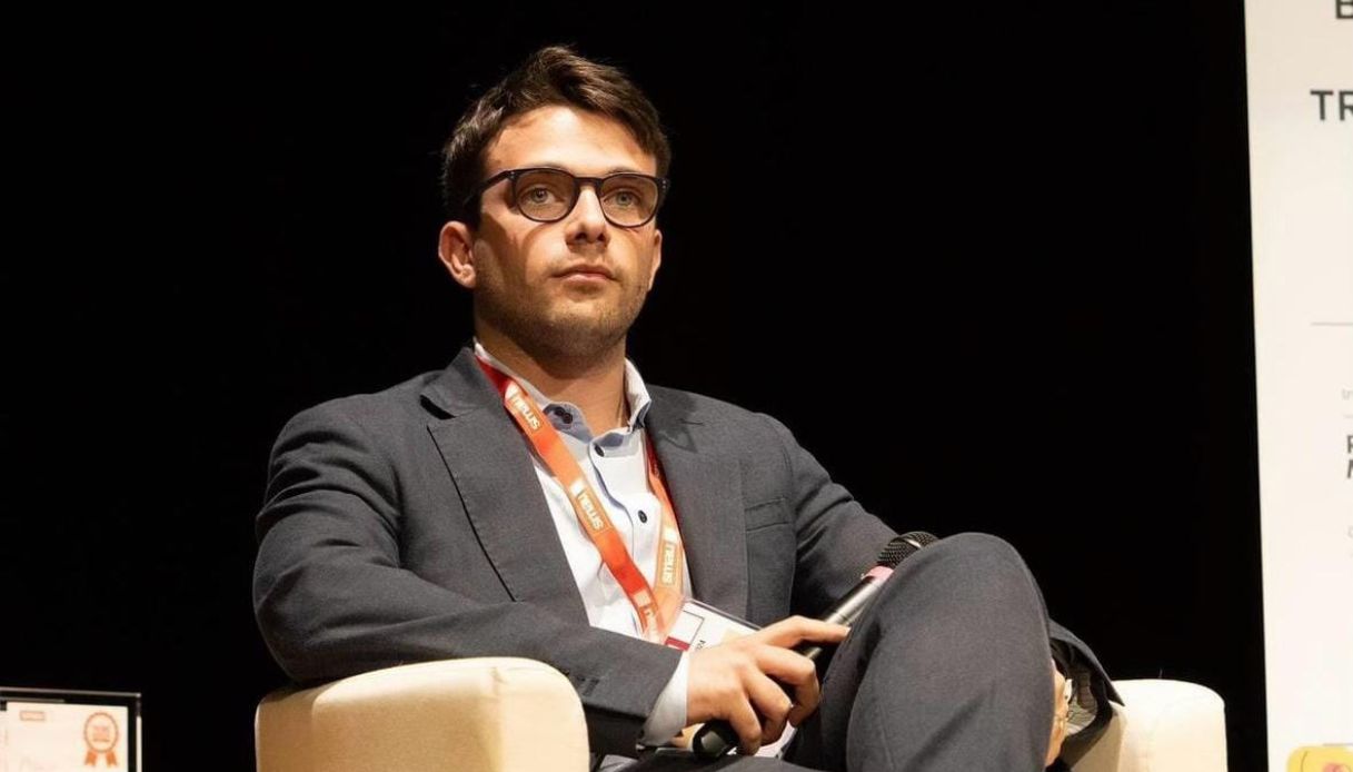 https://wips.plug.it/cips/notizie.virgilio.it/cms/2025/09/marco-battino-elezioni-regionali-marche.jpg