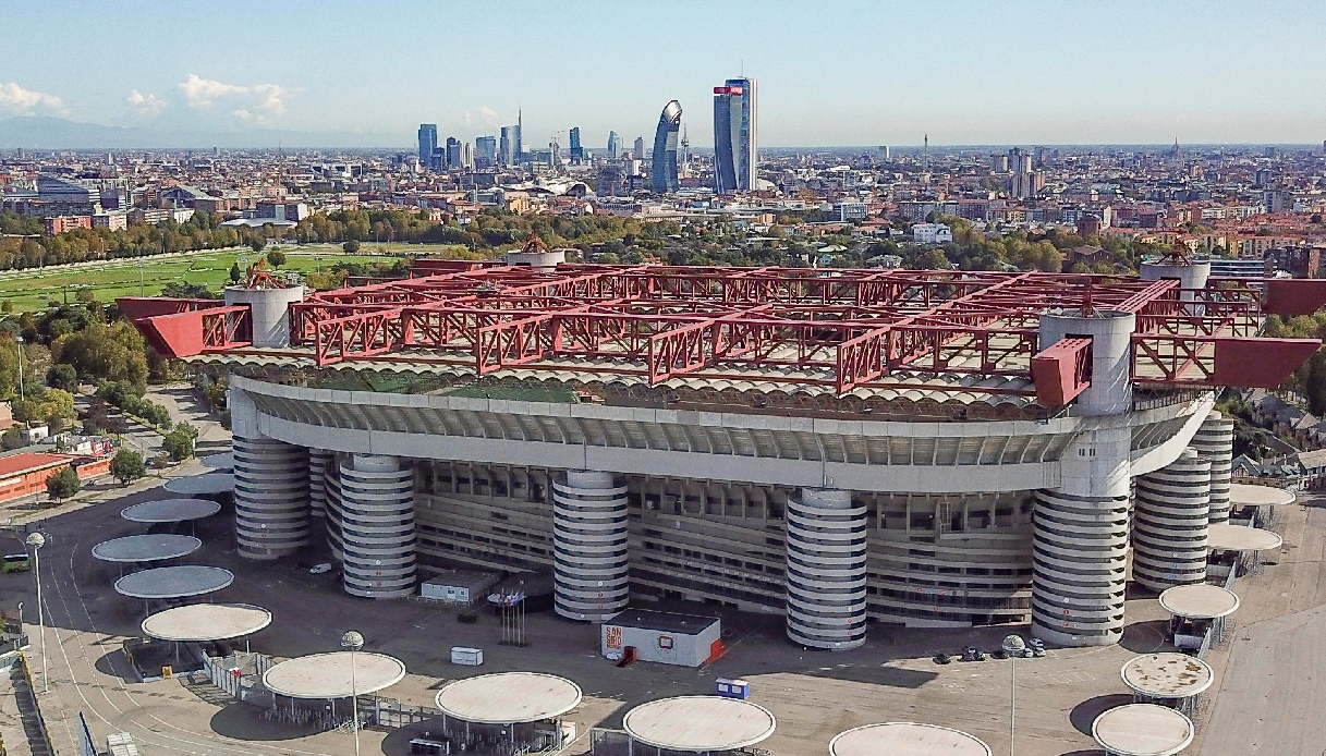 https://wips.plug.it/cips/notizie.virgilio.it/cms/2025/09/milan-inter-san-siro.jpg
