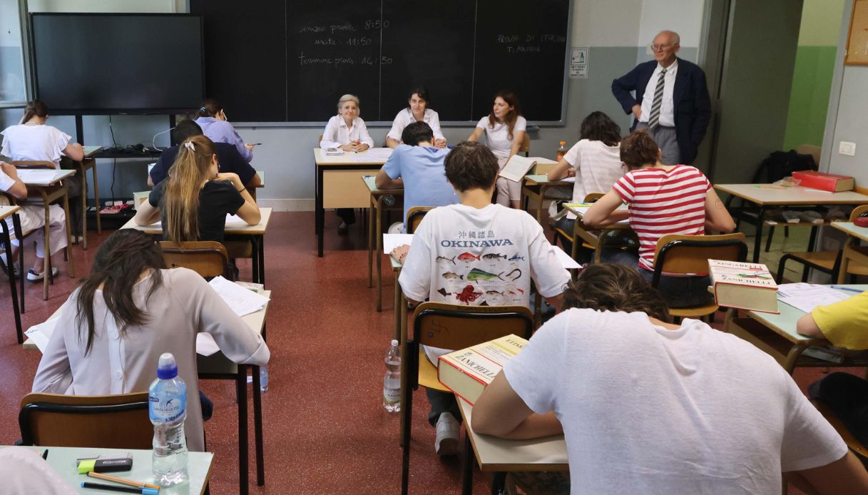 Maturità 2026, approvata la riforma di Valditara e regole cambiate per l Maturità 2026, approvata la riforma di Valditara e regole cambiate per l