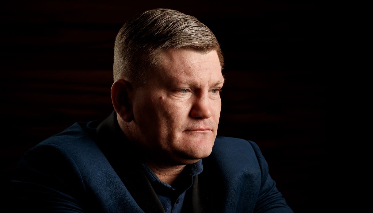 https://wips.plug.it/cips/notizie.virgilio.it/cms/2025/09/ricky-hatton-1.jpg