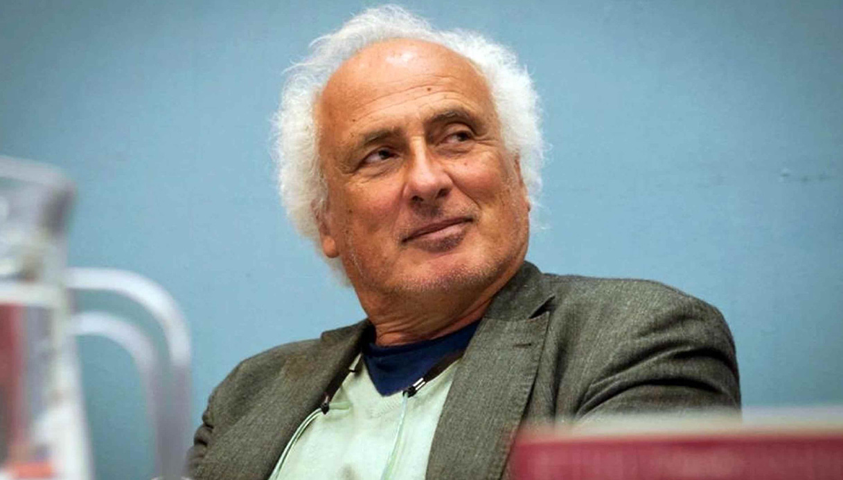 Stefano Benni morto a 78 anni dopo una lunga malattia, lo scrittore era diventato famoso con Bar Sport
