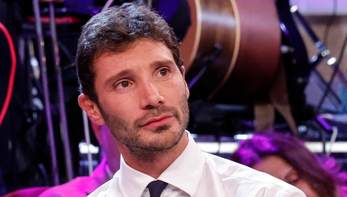 https://wips.plug.it/cips/notizie.virgilio.it/cms/2025/09/stefano-de-martino-video-revenge-porn-procura.jpg