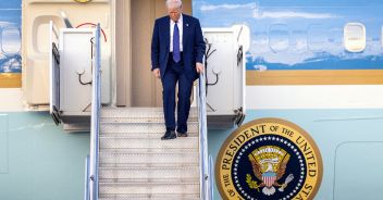trump-air-force-one-long-island
