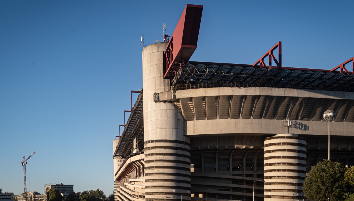 https://wips.plug.it/cips/notizie.virgilio.it/cms/2025/09/vendita-san-siro-milano-inter-milan.jpg