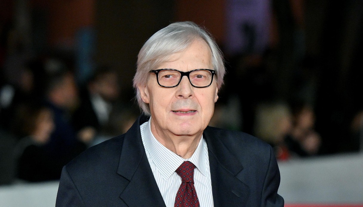 Vittorio Sgarbi contro la figlia che chiede un tutore legale, la replica del critico: "Io incapace? Falso"