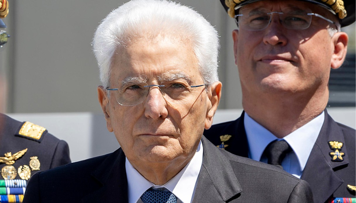 https://wips.plug.it/cips/notizie.virgilio.it/cms/2025/10/allarme-sicurezza-italia-bunker.jpg