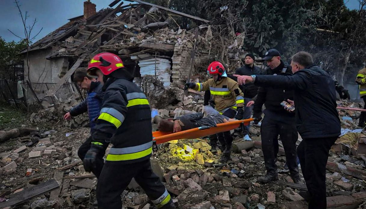 attivisti italiani raid russo ucraina treno