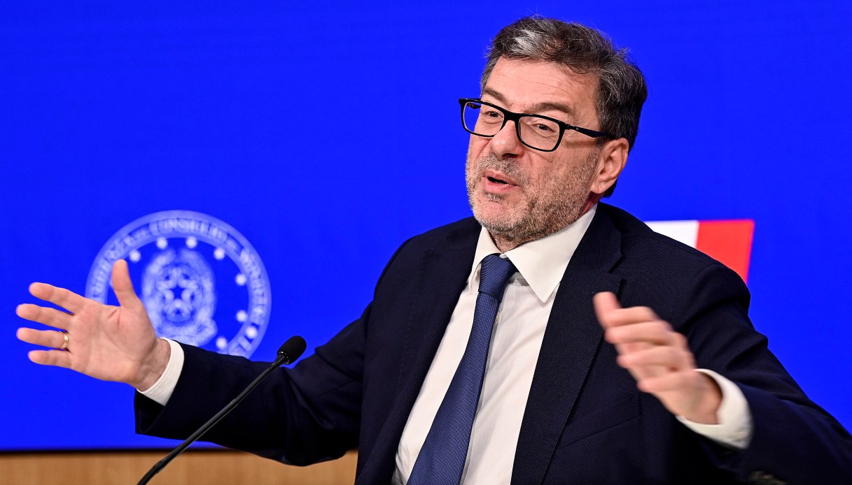 https://wips.plug.it/cips/notizie.virgilio.it/cms/2025/10/aumento-pensioni-2026-eta-over-70.jpg