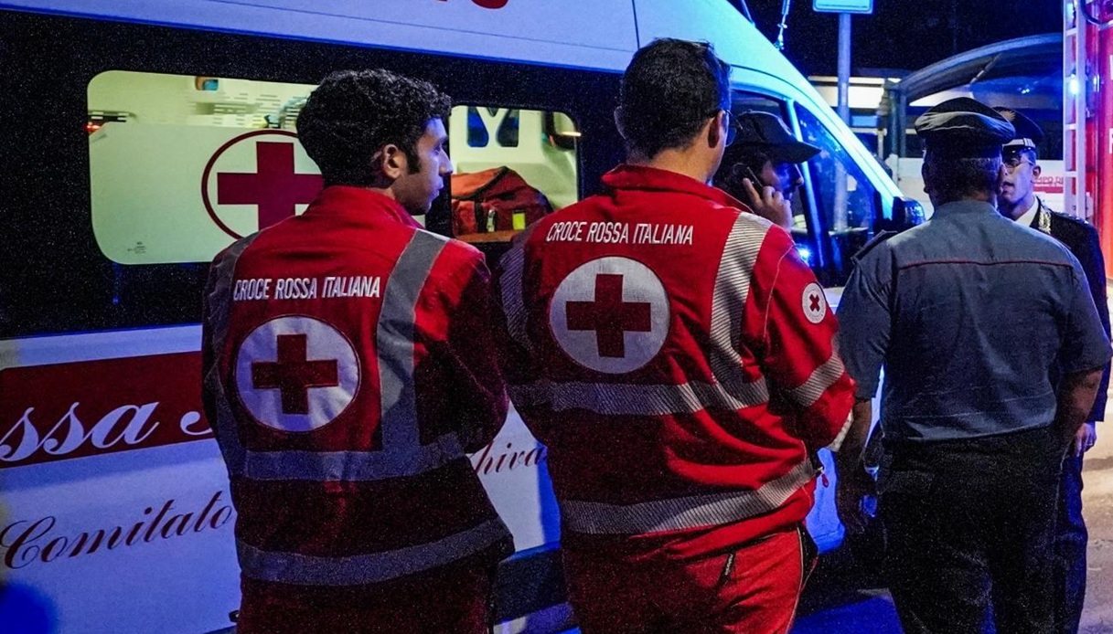 Giostraio aggredito a Capena alla festa del vino, in gravi condizioni dopo essere stato pestato da 8 giovani Giostraio aggredito a Capena alla festa del vino, in gravi condizioni dopo essere stato pestato da 8 giovani