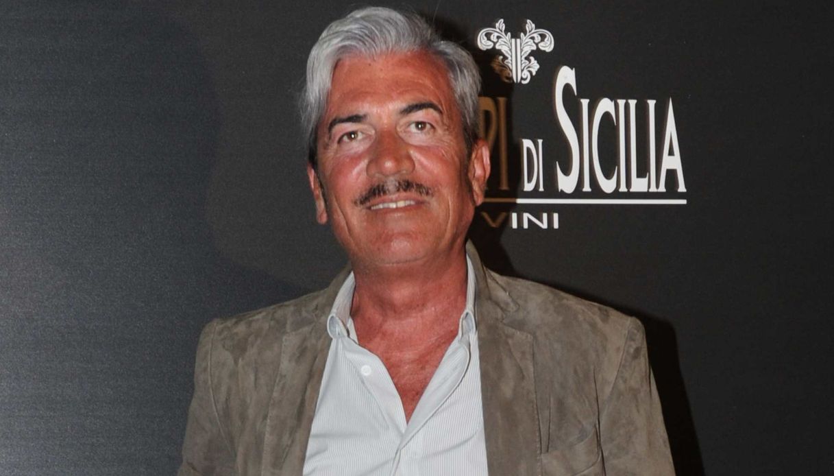 https://wips.plug.it/cips/notizie.virgilio.it/cms/2025/10/cesare-paciotti.jpg