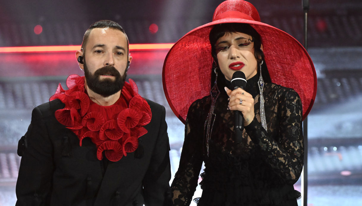 https://wips.plug.it/cips/notizie.virgilio.it/cms/2025/10/coma-cose-separazione-concerti.jpg