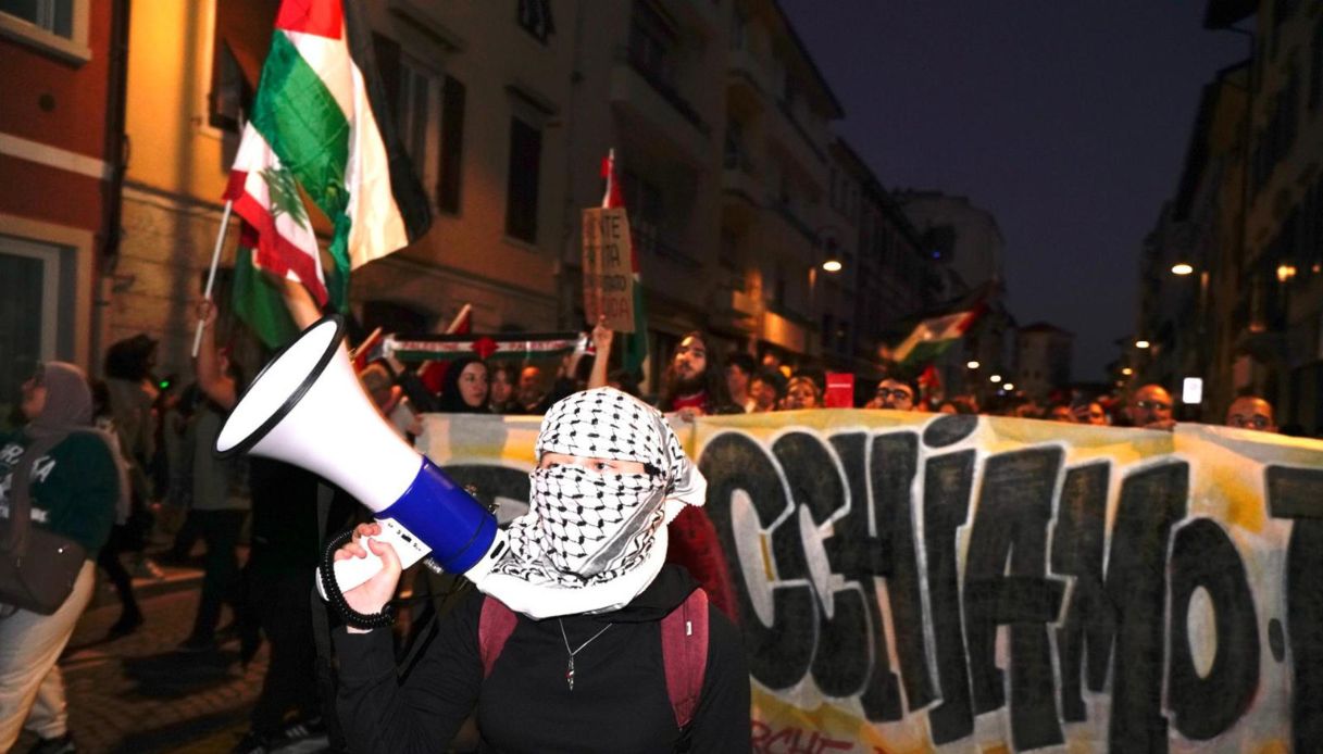 Elisa Dossi giornalista Rai Udine scontri Italia Israele