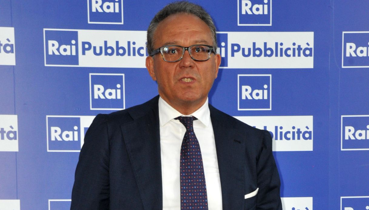 https://wips.plug.it/cips/notizie.virgilio.it/cms/2025/10/enrico-varriale-licenziato-rai-stalking.jpg