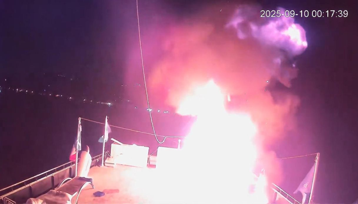 https://wips.plug.it/cips/notizie.virgilio.it/cms/2025/10/flotilla-1.jpg