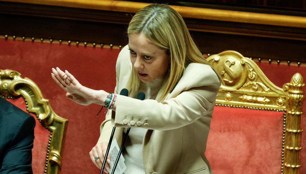 https://wips.plug.it/cips/notizie.virgilio.it/cms/2025/10/giorgia-meloni-gollum-faraone.jpg