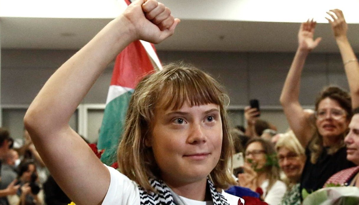 https://wips.plug.it/cips/notizie.virgilio.it/cms/2025/10/greta-thunberg-israele-accuse.jpg