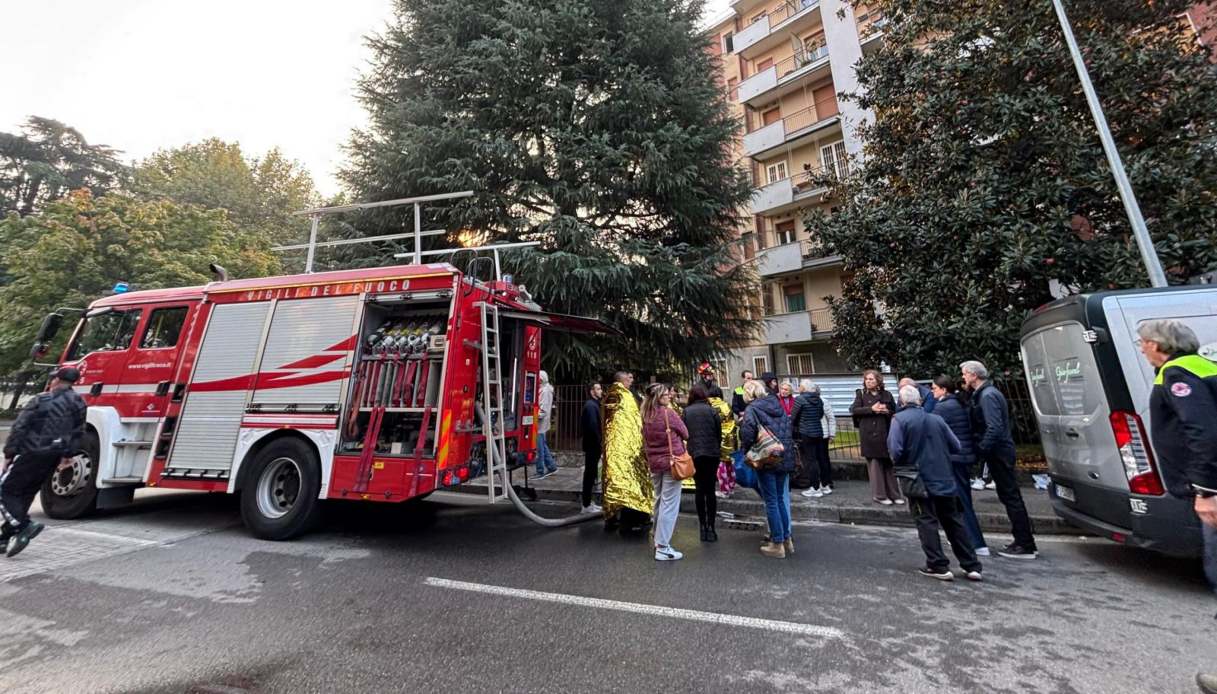 Ipotesi incendio doloso a Cornaredo, trovate tracce di accelerante nell