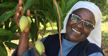 Omicidio di suora Anselmina Karimi in Kenya, trovata coperta di lividi in orfanotrofio: fermata una consorella