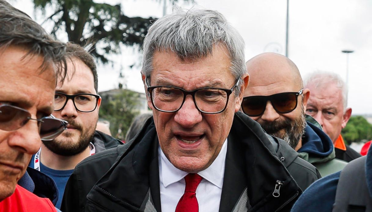 https://wips.plug.it/cips/notizie.virgilio.it/cms/2025/10/landini-cgil-manovra-sciopero.jpg