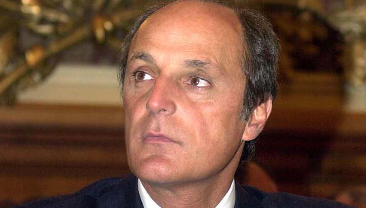 https://wips.plug.it/cips/notizie.virgilio.it/cms/2025/10/luigi-lobuono-elezioni-puglia.jpg