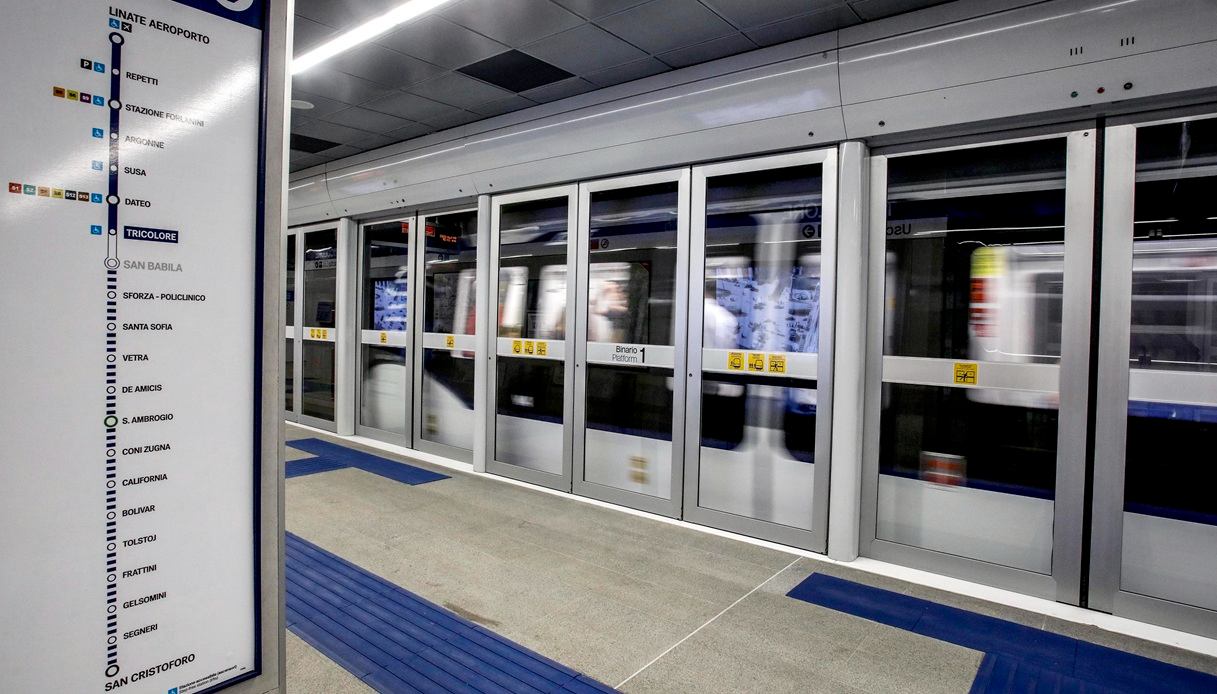 Foto della metro 4 a Milano