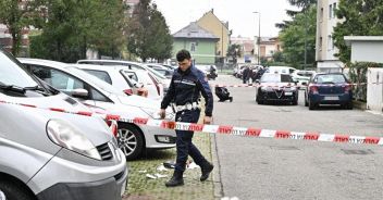 Donna accoltellata Milano