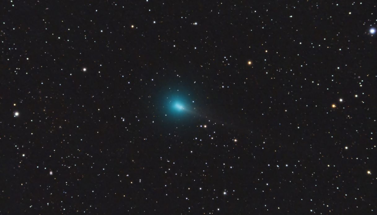 https://wips.plug.it/cips/notizie.virgilio.it/cms/2025/10/oggetto-interstellare-3i-atlas-cometa.jpg