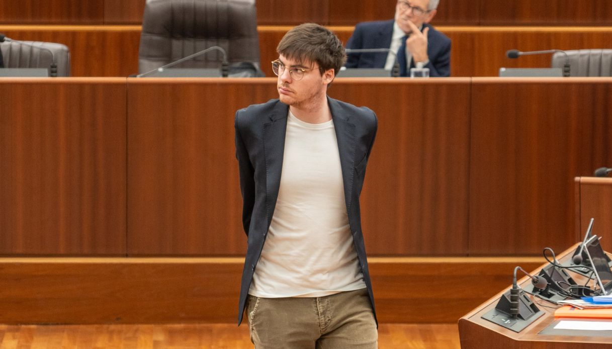 https://wips.plug.it/cips/notizie.virgilio.it/cms/2025/10/paolo-romano-parlamentari-global-sumud-flotilla-consigliere-regionale.jpg