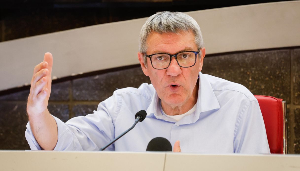https://wips.plug.it/cips/notizie.virgilio.it/cms/2025/10/patrimoniale-landini.jpg