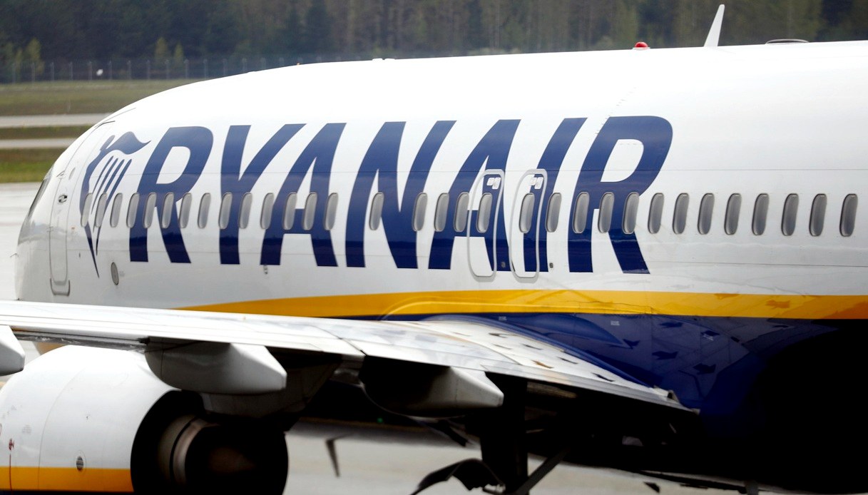 https://wips.plug.it/cips/notizie.virgilio.it/cms/2025/10/pisa-glasgow-ryanair.jpg