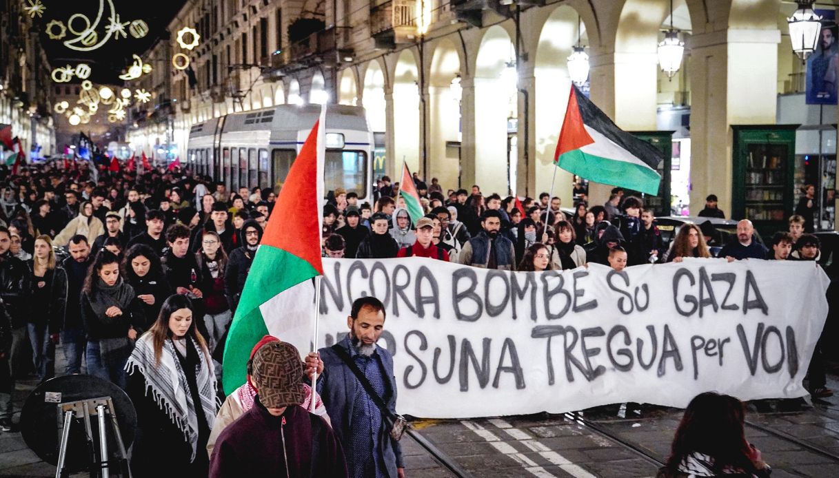 pro pal torino porta susa corteo