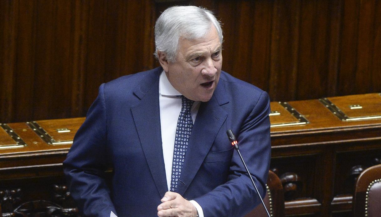 https://wips.plug.it/cips/notizie.virgilio.it/cms/2025/10/sciopero-generale-3-ottobre-tajani-pasolini-violenti-figli-di-papa.jpg
