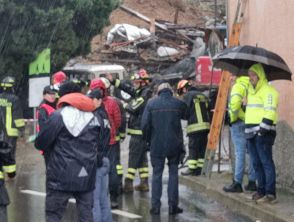 Frane a Cormons vicino Gorizia, crollate tre case: due dispersi e una persona estratta viva, scuole chiuse