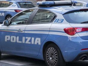 Donna trovata morta a Napoli nel quartiere Piscinola, la vittima ha 51 anni: ipotesi femminicidio