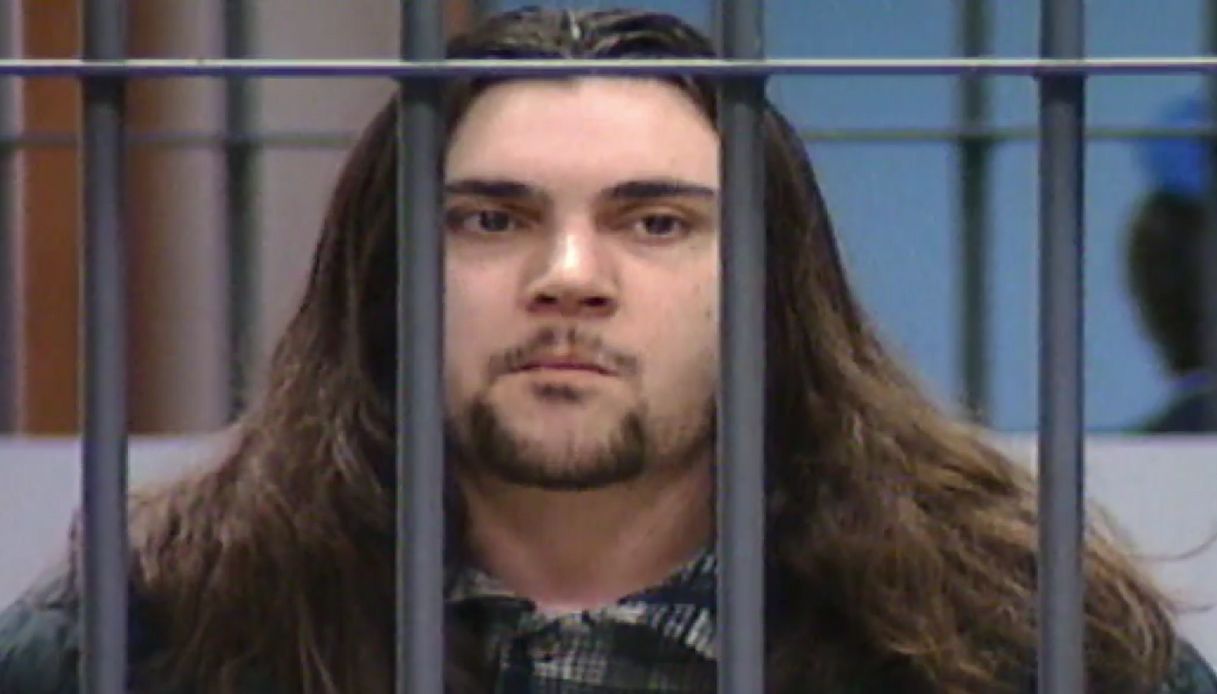 Elia Del Grande in fuga, per le forze dell