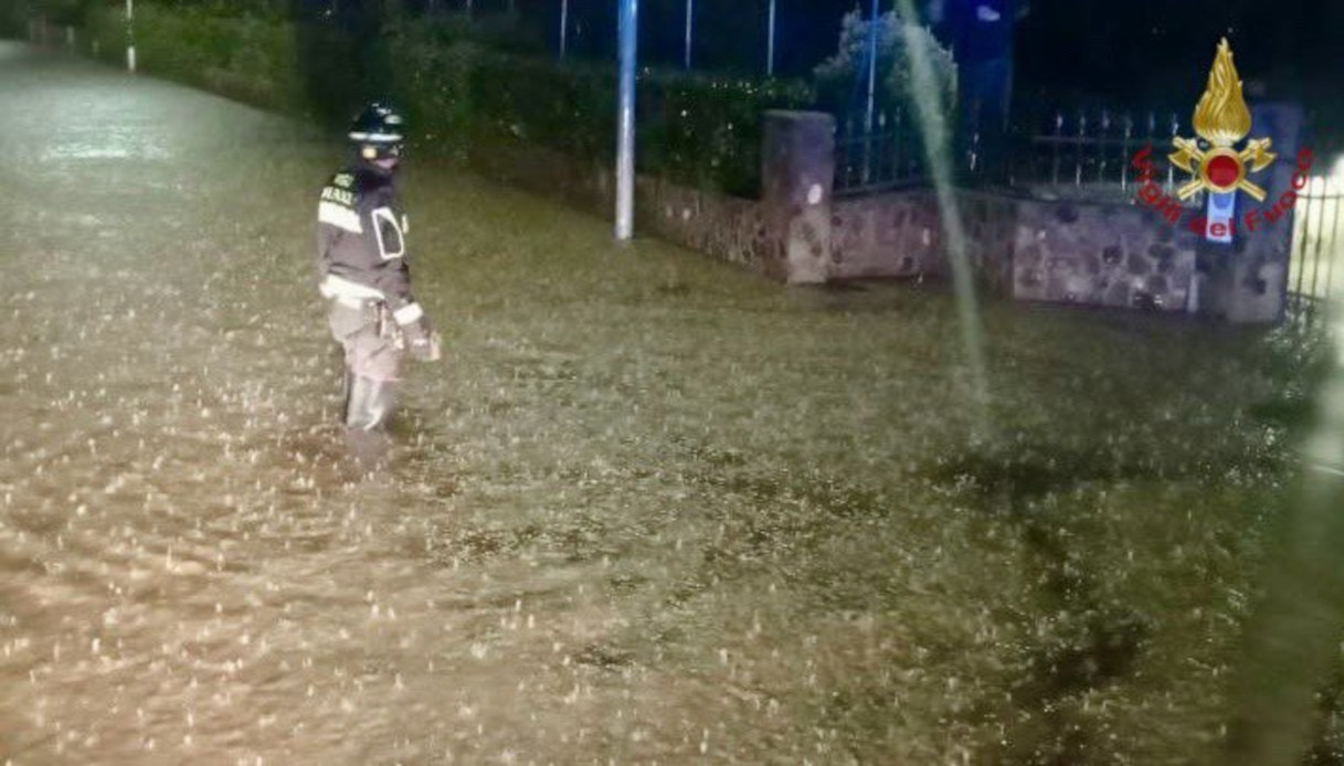 Frane a Cormons vicino Gorizia, crollate 3 case: un disperso, una persona bloccata e una estratta viva Frane a Cormons vicino Gorizia, crollate 3 case: un disperso, una persona bloccata e una estratta viva
