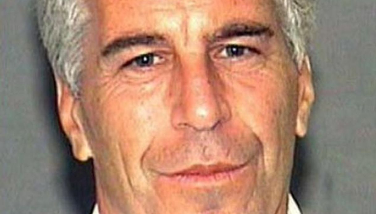 https://wips.plug.it/cips/notizie.virgilio.it/cms/2025/11/jmail-jeffrey-epstein.jpg