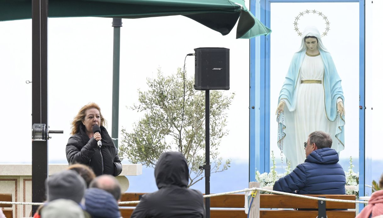 Madonna di Trevignano Luigi Avella Gisella Cardia