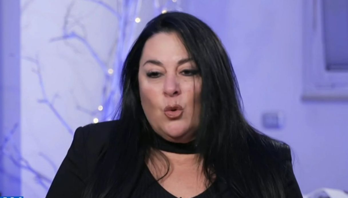 Omicidio Pierina Paganelli, Manuela Bianchi accusa Valeria Bartolucci e scoppia in lacrime in tv