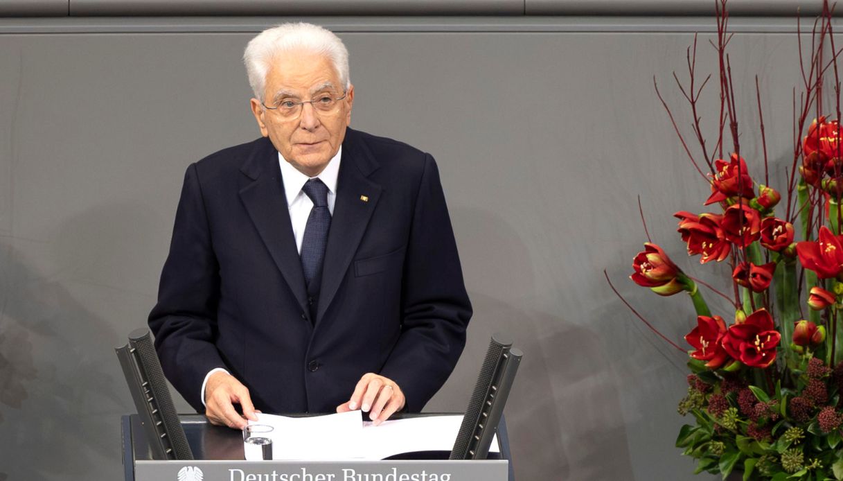 https://wips.plug.it/cips/notizie.virgilio.it/cms/2025/11/mattarella.jpg