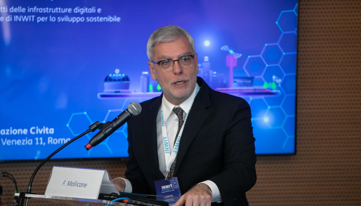 mollicone floris dimarted&igrave; gladiatori