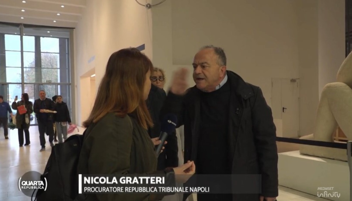 https://wips.plug.it/cips/notizie.virgilio.it/cms/2025/11/nicola-gratteri-porro-intervista-falcone.jpg
