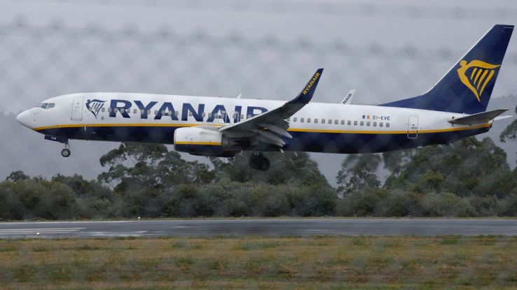 Nuove regole Ryanair dal 12 novembre per carte d'imbarco e check-in, solo in digitale oppure ci sarà la multa