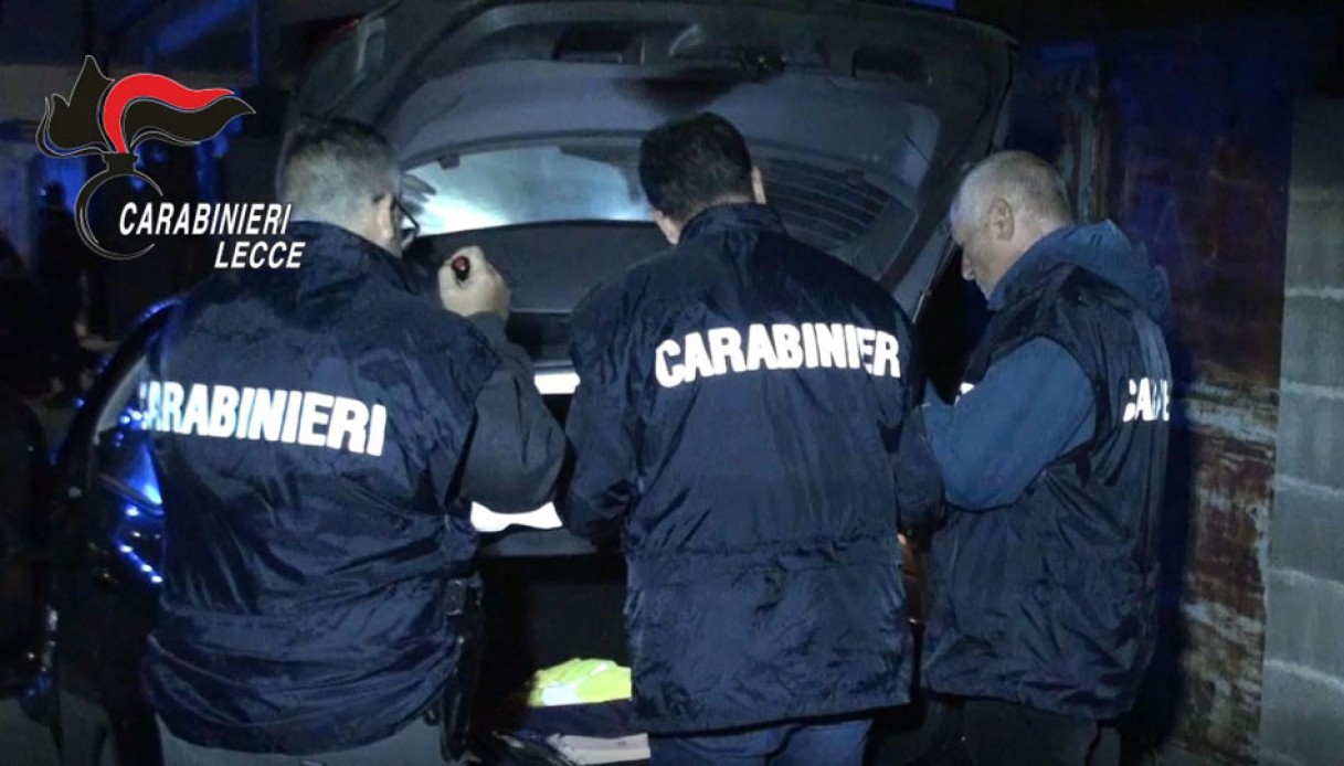 Maxi blitz in provincia di Lecce, operazione Escape con oltre 100 carabinieri: 22 arresti, ondata di sequestri