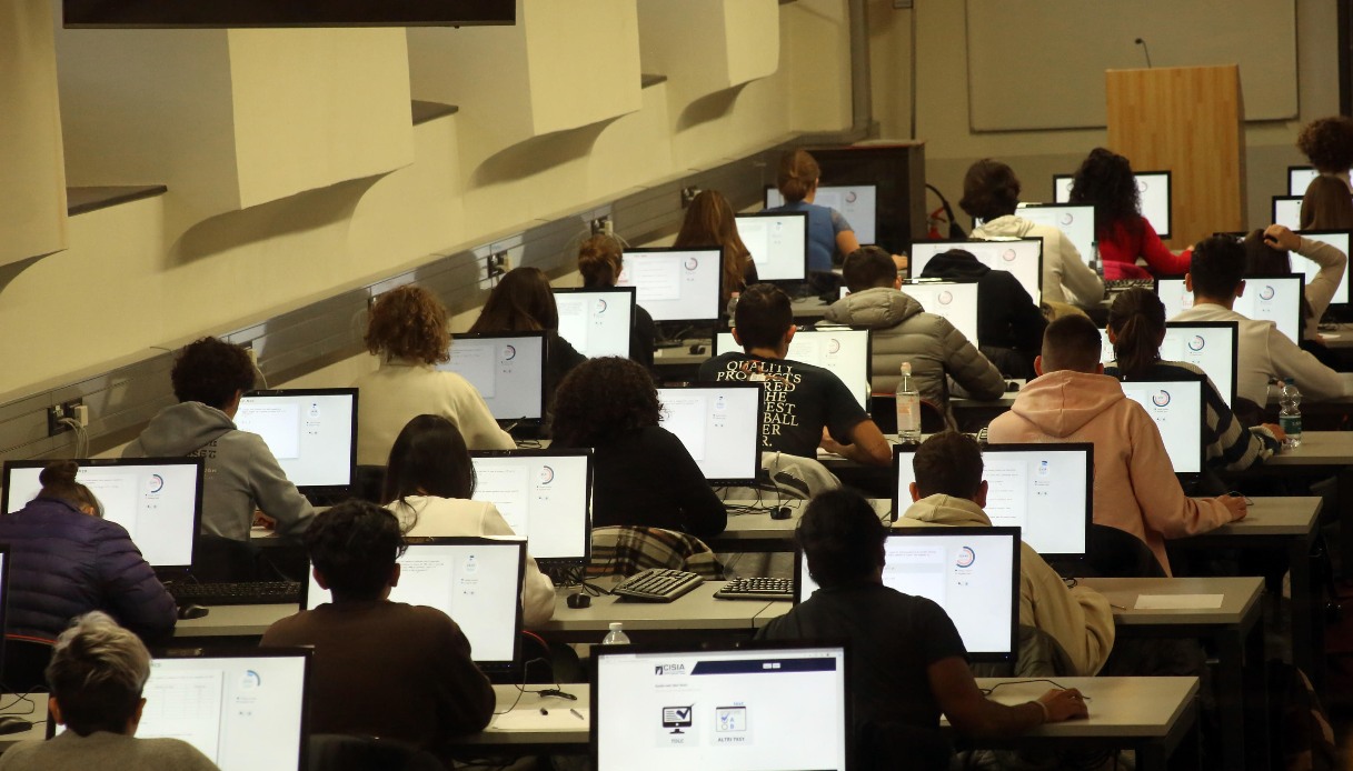 Primo appello del semestre filtro di Medicina 20 novembre, cosa succede a chi non passa o rifiuta il voto Primo appello del semestre filtro di Medicina 20 novembre, cosa succede a chi non passa o rifiuta il voto