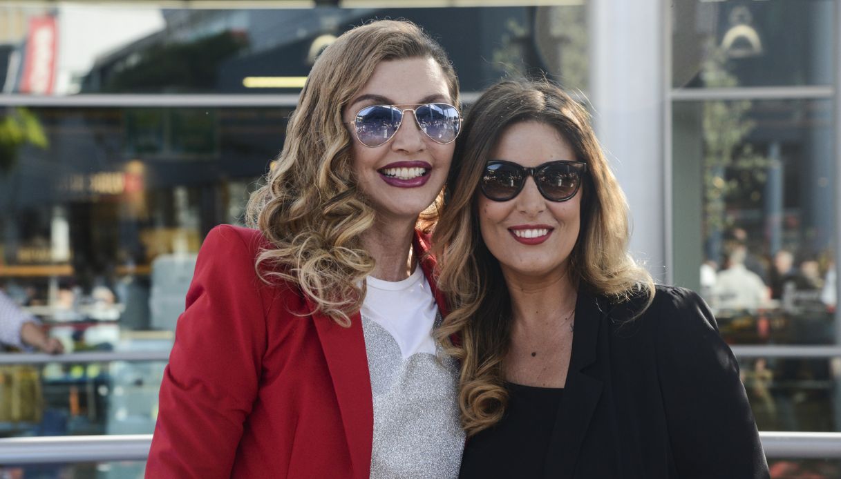 https://wips.plug.it/cips/notizie.virgilio.it/cms/2025/11/selvaggia-lucarelli-mediaset-milly-carlucci.jpg