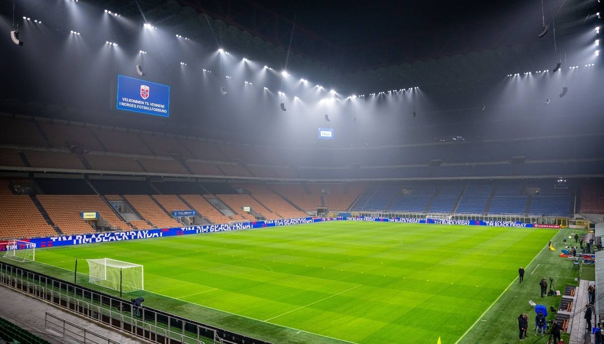 Tifosa molestata a San Siro in bagno durante Italia Norvegia, denuncia e accusa all Tifosa molestata a San Siro in bagno durante Italia Norvegia, denuncia e accusa all